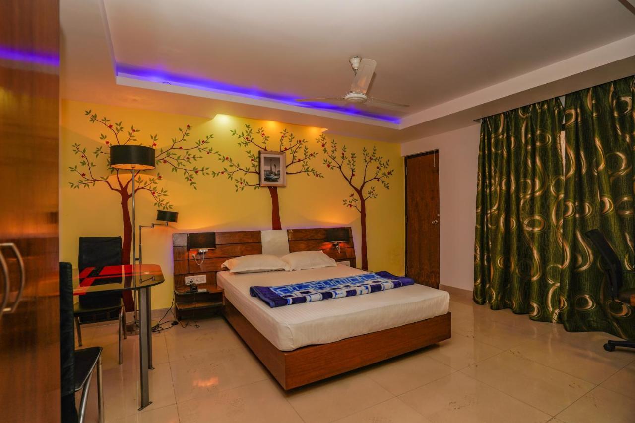 Park Land Hotel ดูร์กาปูร์ ภายนอก รูปภาพ